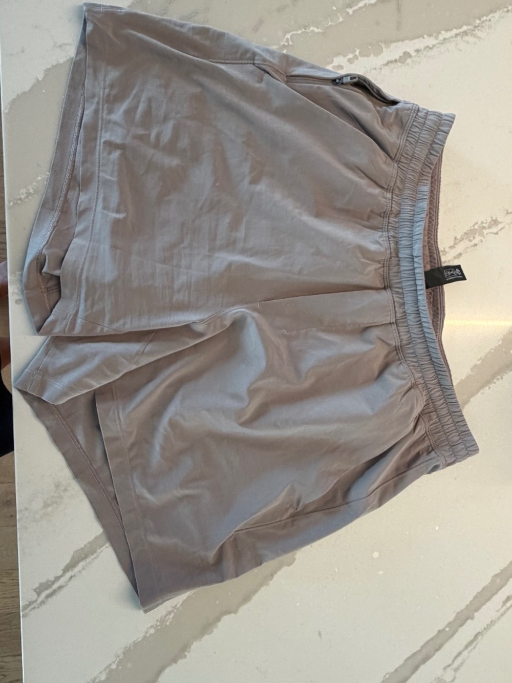 Lululemon mens pace breaker linerless shorts  5" size L warm ash gray :khaki/tan
